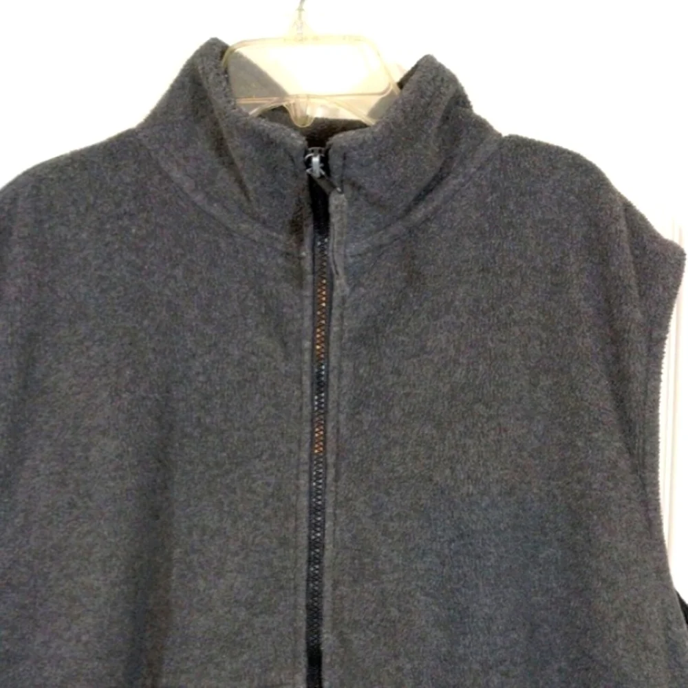 Sierra Pacific Outdoors Mens Gray Full Zip Sleeveless Fleece Vest Jacket